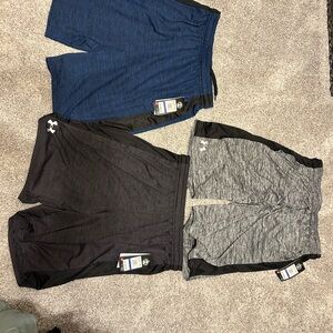 Under Armour Men's Black and Gray Shorts